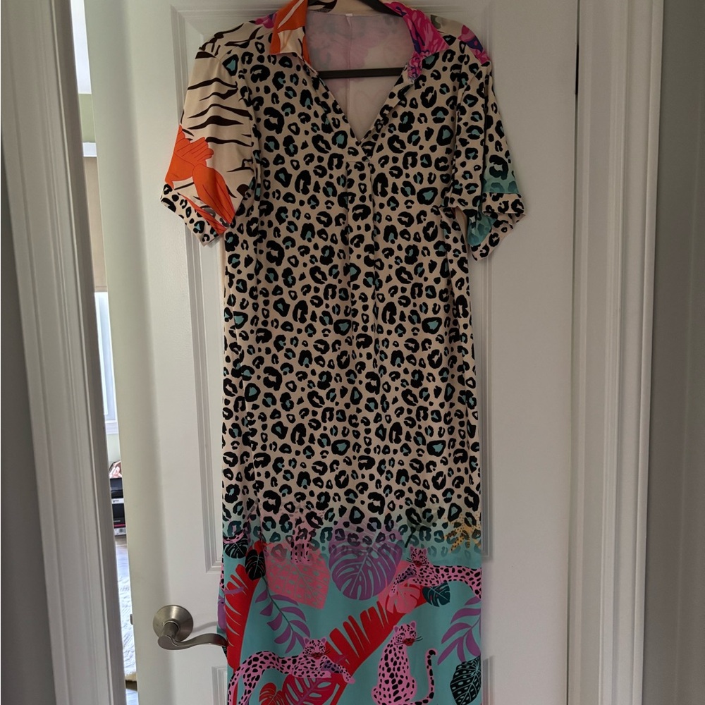 Casual Black and White V-Neck Raglan Midi Dress